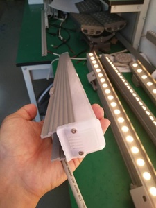 Ngoài trời không thấm nước IP65 lên và xuống <span class=keywords><strong>LED</strong></span> tuyến tính ánh sáng cho xây dựng chiếu sáng - Product Image 4