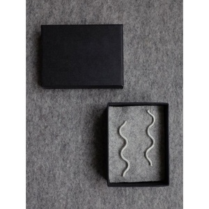 En gros fantaisie de luxe logo personnalisé blanc papier dur <span class=keywords><strong>mis</strong></span> en place 2 pièces rigide cadeau boîte bijoux emballage boîte d'emballage en carton boîte - Product Image 3