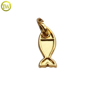 Charme de pendentif de bijoux de logo de poisson plaqué or personnalisé pour bracelet de bébé - Product Image 3
