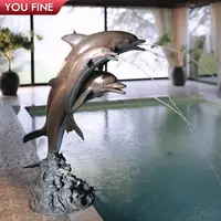 Golfinho Bronze Fonte De Água Para A Piscina