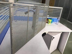 Độ Nét Cao Đầy Đủ Màu RGB P3.91-7.81 Ngoài Trời Trong Nhà Kính Trong Suốt Màn Hình Hiển Thị Màn Hình Led - Product Image 3