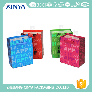 <span class=keywords><strong>Simple</strong></span> style <span class=keywords><strong>pas</strong></span> <span class=keywords><strong>cher</strong></span> heureux d'anniversaire slogan imprimé papier cadeau sac d'emballage - Product Image 3