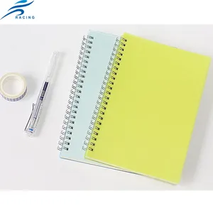 Profesional desain kustom spiral notebook dan plastik penutup A5 notebook