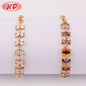 새로운 모델 디자인 여성용 컬러풀한 꽃잎 모양 지르콘 크리스탈 18K 금 팔찌 - Product Image 3
