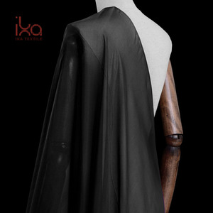 Tessuto Chiffon Nero 100% Organico in Seta Leggera Tinta in Tinta Unita di Alta Qualità per Abiti da Sposa e Vestiti - Product Image 1