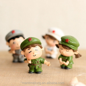 Moss paisaje micro adornos carácter parejas uniforme de soldado japonés hermano hermana menor muñeca DIY - Product Image 4