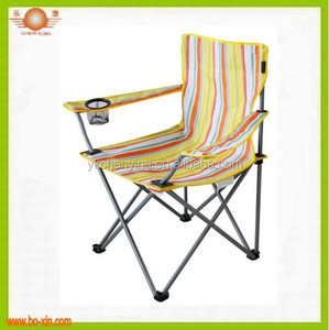 كرسي صيد قابل للطي للاستخدام الخارجي باللون الأسود مع شعار - Product Image 4