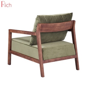 Muebles de salón de terciopelo verde cubierta de Sedie brazo de madera sillas de espera perezoso nogal marco de madera moderno sofá Silla de sala