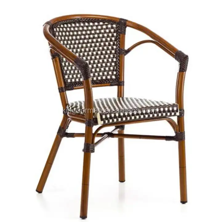 Bistrot français avec chaises de bistrot, ensemble d'occasion, meubles de café