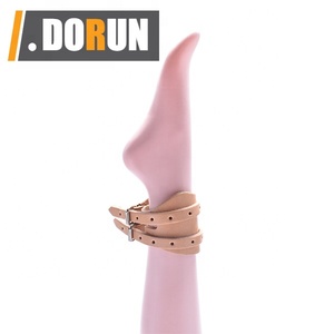 <span class=keywords><strong>Soporte</strong></span> <span class=keywords><strong>de</strong></span> <span class=keywords><strong>tobillo</strong></span> <span class=keywords><strong>de</strong></span> cuero para hombres y mujeres, pulsera Punk Rock, brazalete para levantamiento <span class=keywords><strong>de</strong></span> pesas, protector <span class=keywords><strong>de</strong></span> <span class=keywords><strong>soporte</strong></span> <span class=keywords><strong>de</strong></span> muñeca - Product Image 2