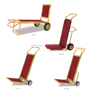 Chariot à bagages de l'aéroport en métal avec deux ou quatre roues - Product Image 1