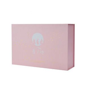 Boîte d'emballage de parfum en papier cadeau magnétique <span class=keywords><strong>rose</strong></span> personnalisé pour bouteille d'emballage de parfum avec insert Eva - Product Image 4