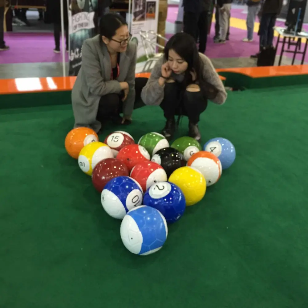 आकार 4 फुटबॉल स्नूकर बिलियर्ड टेबल खेल Inflatable Snook गेंद गुणवत्ता की गारंटी के लिए फुटबॉल Snookball