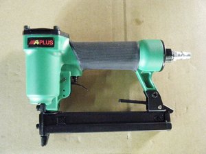 APLUS 422J, 18GA 12-22MM,5.2MM CROWN AIR STAPLE GUN 422J - Product Image 4