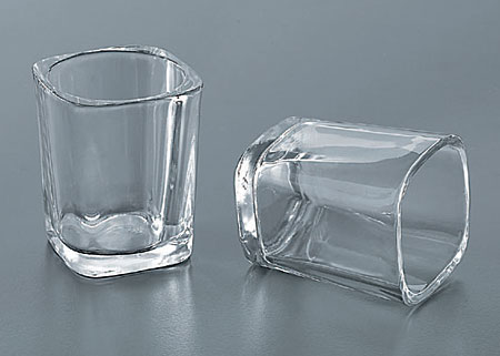 Wholesale 2oz cheap small capacity clear square shot glass
