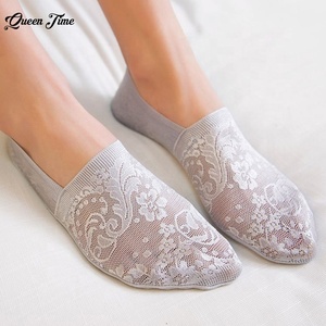 Fashion Girls Summer Style Sex White Lace Flower Short Sock Antiskid Invisible Ankle Socks