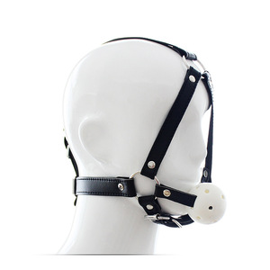 Couro preto escravidão capuz cabeça arnês com boca bola mordaça para contenção ou escravo cosplay - Product Image 2