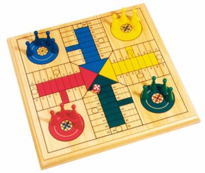 Juego de Ajedrez de Bolsillo Mini: Tablero de Viaje para <span class=keywords><strong>Juegos</strong></span> Individuales y Clásicos como Ludo, Backgammon, Damas y Tres en Raya, Juego de Mesa de Madera - Product Image 4