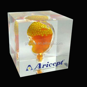 Benutzerdefinierte Klar Acryl Harz Souvenir Geschenk Öl Drop Briefbeschwerer - Product Image 4