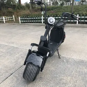 Vendita calda a buon mercato piccolo scooter elettrico ciclomotore 1000 w motociclo elettrico con pedali assistente
