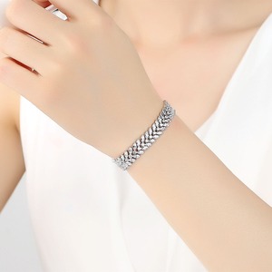 LUOTEEMI Vintage Marquise Cut Top Grade <strong>Cubic</strong> <strong>Zirconia</strong> CZ Crystal Leaf <strong>Tennis</strong> Allure Women Elegant Wedding Jewelry <strong>Bracelets</strong> - Product Image 3