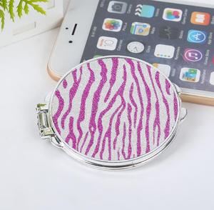 Specchio per il trucco pieghevole rotondo alla moda personalizzato piccolo specchietto per cosmetici novità Idea regalo - Product Image 2