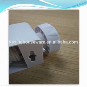 Folding wall mounted extensible clothesline - Product Image 5