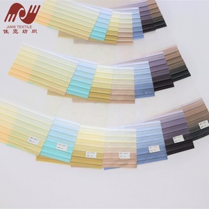 ホームセンターグラデーションカラー虹色カーテン100% ポリエステル色ゼブラプリーツブラインド生地 - Product Image 1