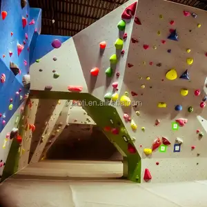 Personalizza le pareti di arrampicata su roccia per bambini al coperto per bouldering all'aperto