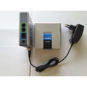 中国供給Unlocked 2FXS SIP ATA格安低コストLINKSYS PAP2T Voip Analog Telephone Adapter