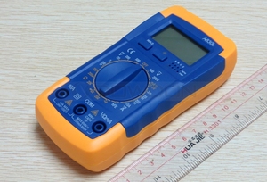 Tela LCD de alta Precisão A830L Trompete Multímetro AC/DC Digital Tester Medidor Eletrônico - Product Image 3