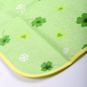 Tablier à bavette adulte en PVC imperméable réutilisable avec doublure en nylon et coton pour les soins aux personnes âgées - Product Image 4