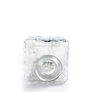 Logotipo personalizado 100 ml 750 ml en relieve <span class=keywords><strong>vodka</strong></span> de botellas de vidrio con tapa de vidrio - Product Image 4