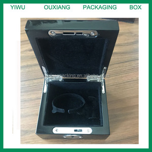 Hot Sale Piano Black Lacquer Finish <strong>Wooden</strong> Watch <strong>Box</strong> with <strong>Tool</strong> Set - Product Image 2