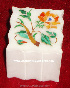 Belle boîte de pierre incrustée de marbre - Product Image 1