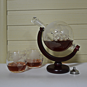 Dày Glass Whiskey <span class=keywords><strong>Globe</strong></span> <span class=keywords><strong>Decanter</strong></span> với Common Gỗ - Product Image 3