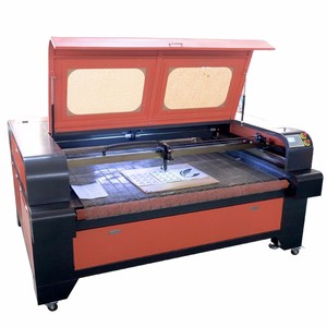 Chất lượng cao <span class=keywords><strong>laser</strong></span> lớn nhà máy cnc <span class=keywords><strong>router</strong></span> và <span class=keywords><strong>Laser</strong></span> engraver cutter cho autofeeding vải - Product Image 2