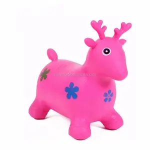 充气弹跳鹿跳跃动物与环保 PVC 正常跳跃鹿为儿童的圣诞礼物