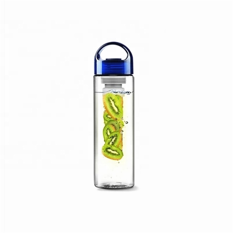 HOT SELLING plastic water bottle 500ml 900ml for fruit infused with BPA free material/fruit infuser shaker water bottle