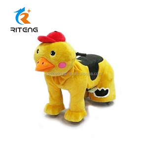 Enfants tour sur animaux piles animaux enfants montent pour parc d'attractions - Product Image 2