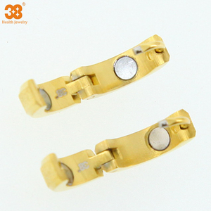 2025 Beste-Kerstcadeau-Mode Heren Roestvrij Staal 316 18K Vergulde Trendy Magnetische Clip-On Oorbellen Gewichtsverlies Therapie - Product Image 4