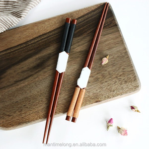 <span class=keywords><strong>Palillos</strong></span> japoneses <span class=keywords><strong>de</strong></span> madera para aprender chino, <span class=keywords><strong>palillos</strong></span> antideslizantes, utensilios <span class=keywords><strong>de</strong></span> cocina <span class=keywords><strong>Chinos</strong></span> <span class=keywords><strong>de</strong></span> 22x1cm - Product Image 1