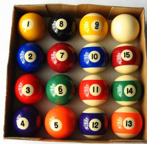 Jeu de boules de <span class=keywords><strong>billard</strong></span> de luxe de 16 pièces de qualité professionnelle taille réglementaire 2-1/4 \ "boules de <span class=keywords><strong>billard</strong></span> complètes matériau en résine boîte élégante - Product Image 3