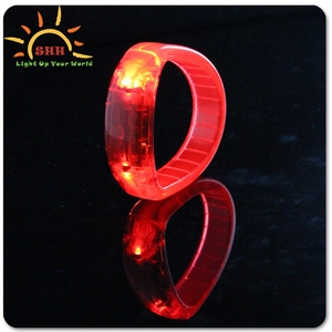 Articles <span class=keywords><strong>de</strong></span> fête d'<span class=keywords><strong>anniversaire</strong></span> d'usine PRC avec bracelet lumineux LED pour le sport et les concerts - Product Image 3