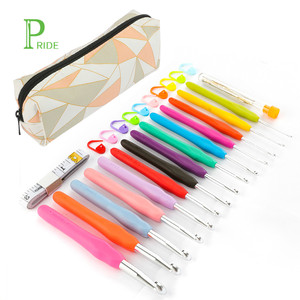 Étui ergonomique en <span class=keywords><strong>cuir</strong></span> avec 14 tailles de crochets de 2 à 10 mm Set d'aiguilles extra longues <span class=keywords><strong>pour</strong></span> les mains arthritiques - Product Image 2