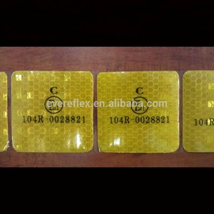 Cường độ cao lăng trụ băng phản chiếu ECE 104 xe tải tấm PVC cho tàu chở dầu Trailer cảnh báo sử dụng - Product Image 4