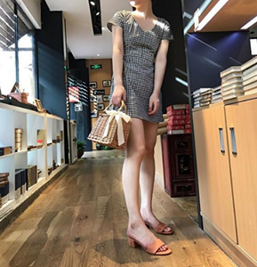 <span class=keywords><strong>Borsa</strong></span> Tote in Paglia Intrecciata <span class=keywords><strong>con</strong></span> Fiocco in Rattan e Catene, Manico Superiore Aperto, Stile Bohemien, <span class=keywords><strong>Beige</strong></span>, per Uso Quotidiano e da Spiaggia - Product Image 4