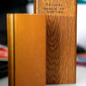 สีเคลือบผงลายไม้ แบบพ่นด้วยความร้อนสุญญากาศ หรือแบบพิมพ์ลายด้วยกาว ลายเมล็ดกระวาน สำหรับโปรไฟล์อะลูมิเนียม - Product Image 1