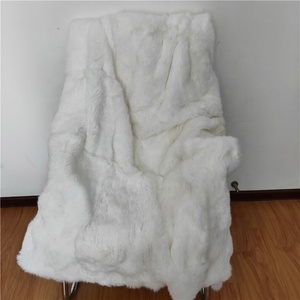 <span class=keywords><strong>Couverture</strong></span> <span class=keywords><strong>en</strong></span> fourrure de lapin véritable moelleuse et luxueuse, patchwork fait main <span class=keywords><strong>en</strong></span> peau de lapin naturelle, <span class=keywords><strong>couverture</strong></span> <span class=keywords><strong>en</strong></span> fourrure chaude et confortable pour lit et canapé - Product Image 2