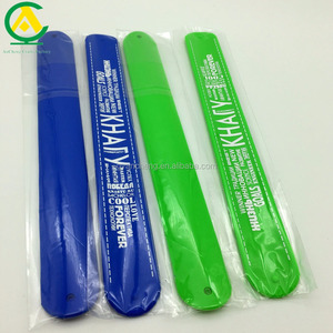 2023 Atacado Snap Silicone Esporte Personalizado Tapa Pulseira, Brilho no Escuro Reflexivo Pvc Régua Levou Tapa Pulseira - Product Image 3